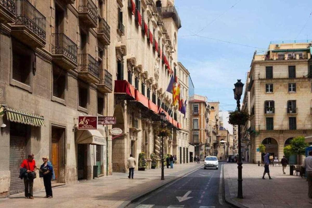 Apartment In Alicante Downtown/El Postiguet Beach Екстер'єр фото