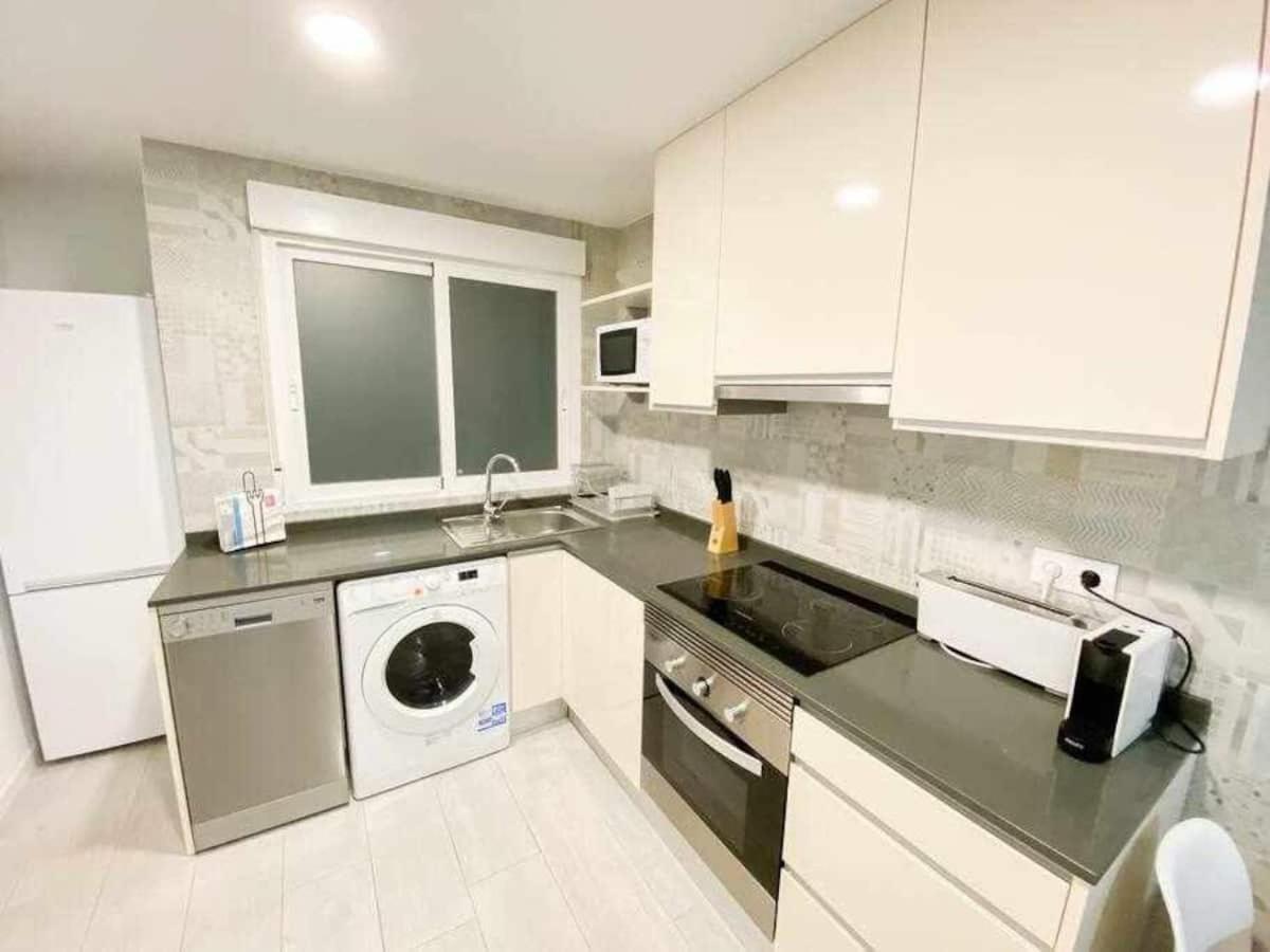 Apartment In Alicante Downtown/El Postiguet Beach Екстер'єр фото